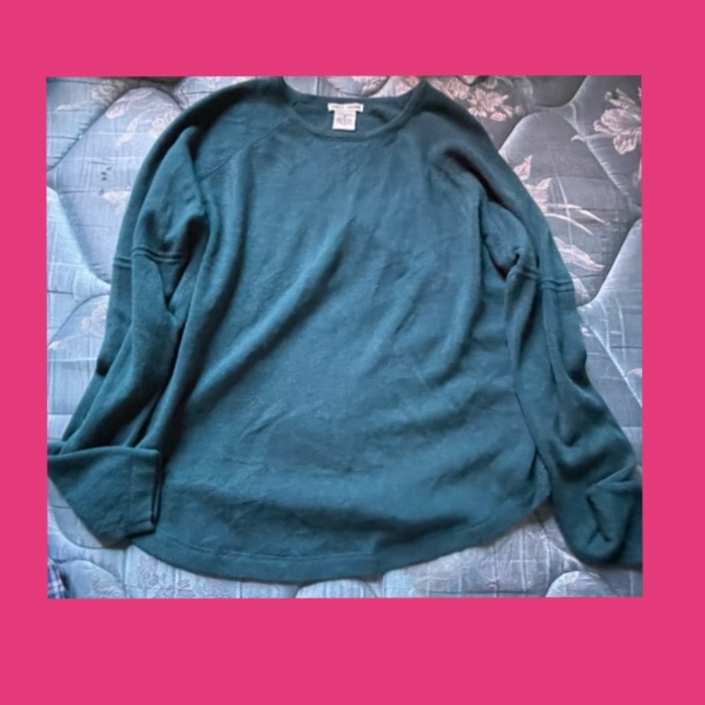 3/$20 💙teal soft long sleeve !